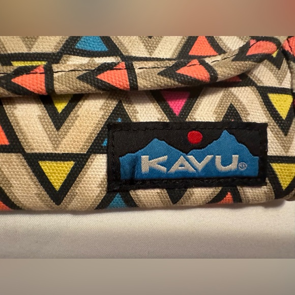 KAVU Women’s Big Spender Multi Colored Wallet - Picture 3 of 7